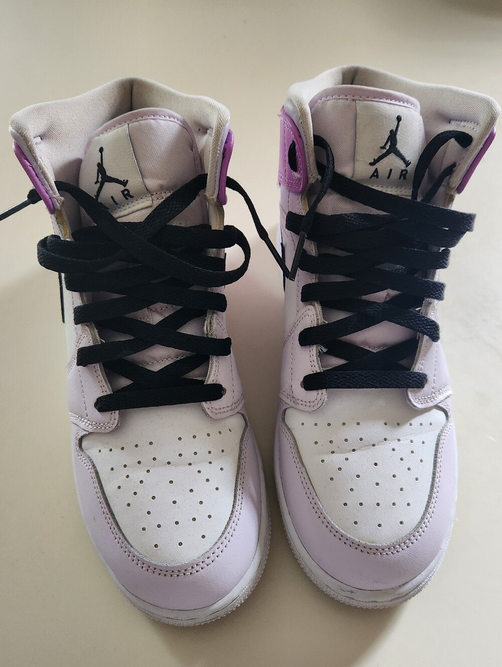 Nike Air Jordan Women’s High-Top Sneakers - Light Purple & Black